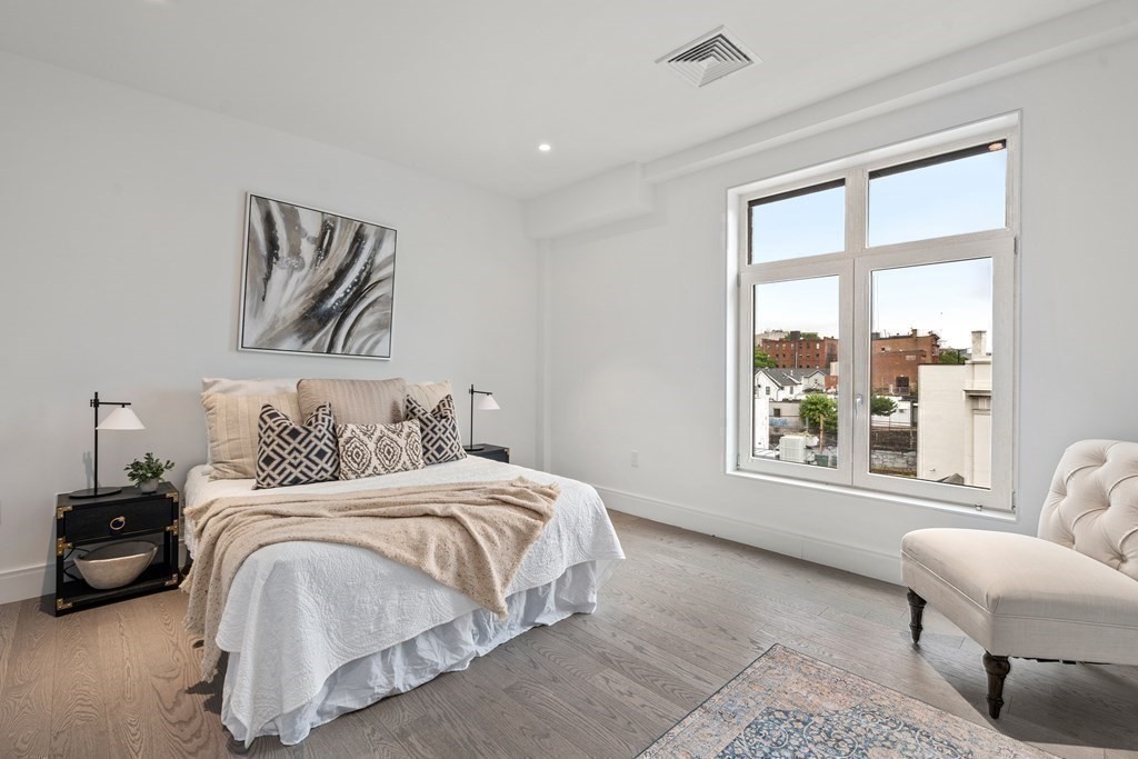 20 Boylston St, Brookline Village