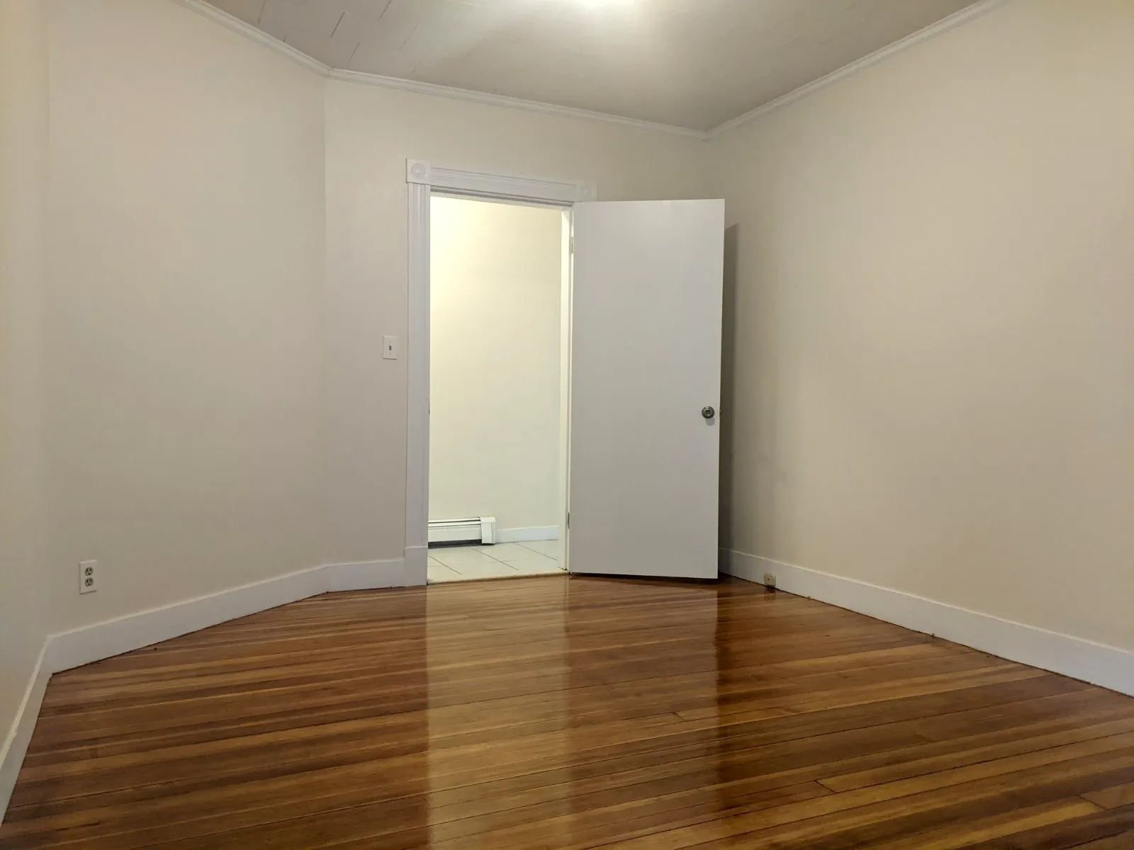 83 Yorktown St, Davis Square