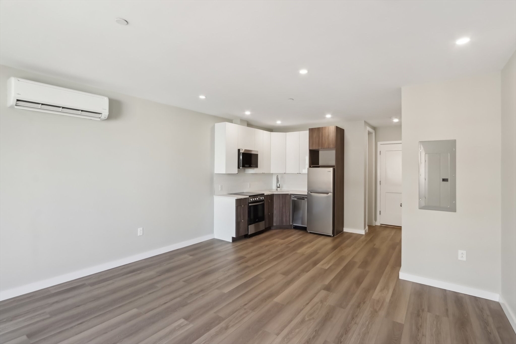 4 Beale St, Dorchester