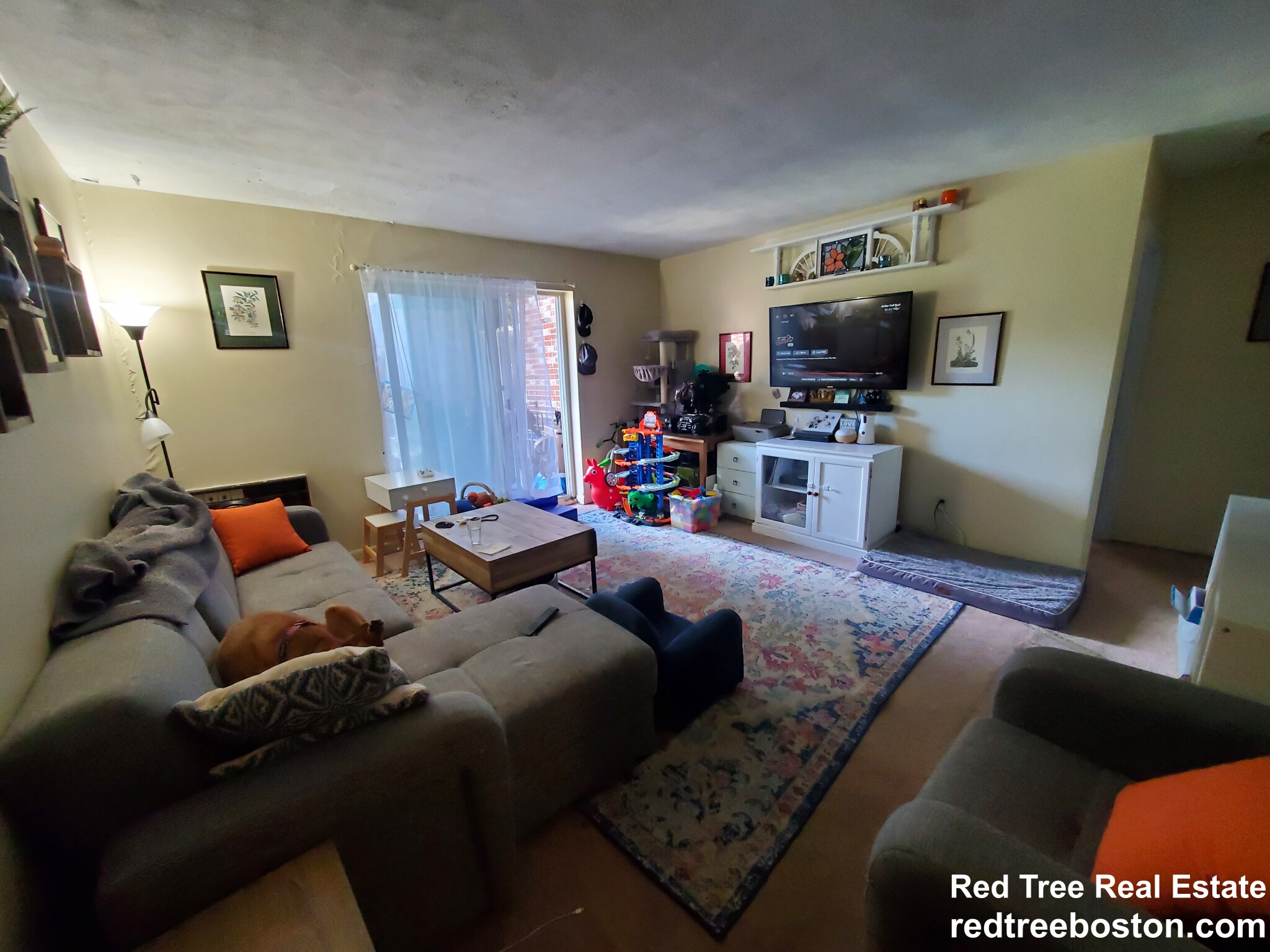 35 Westgate Rd, Chestnut Hill