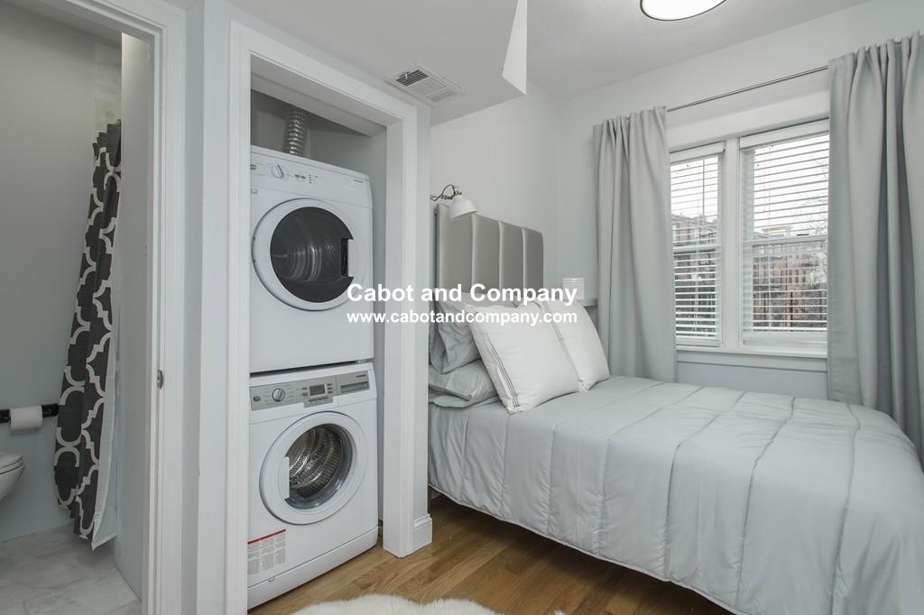 200 Warren Ave, South End