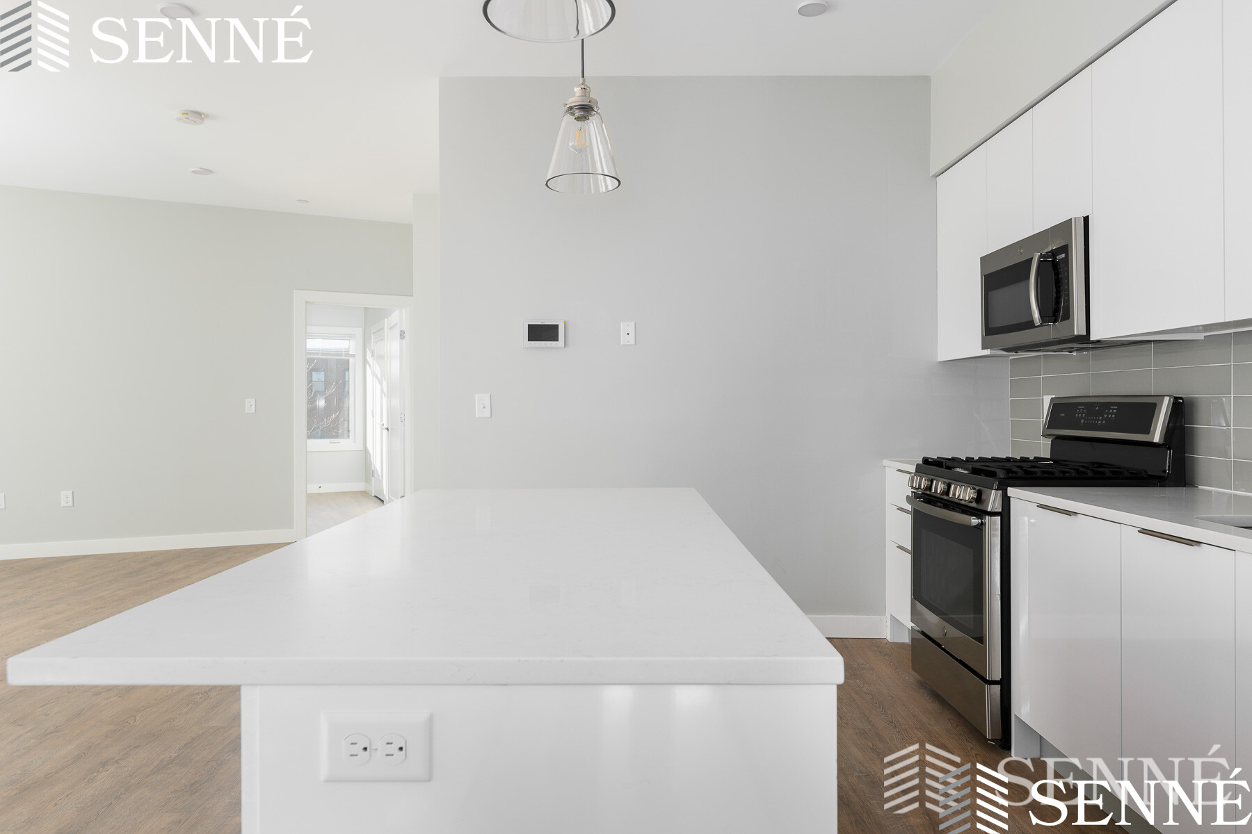 44 Medford St, South Medford