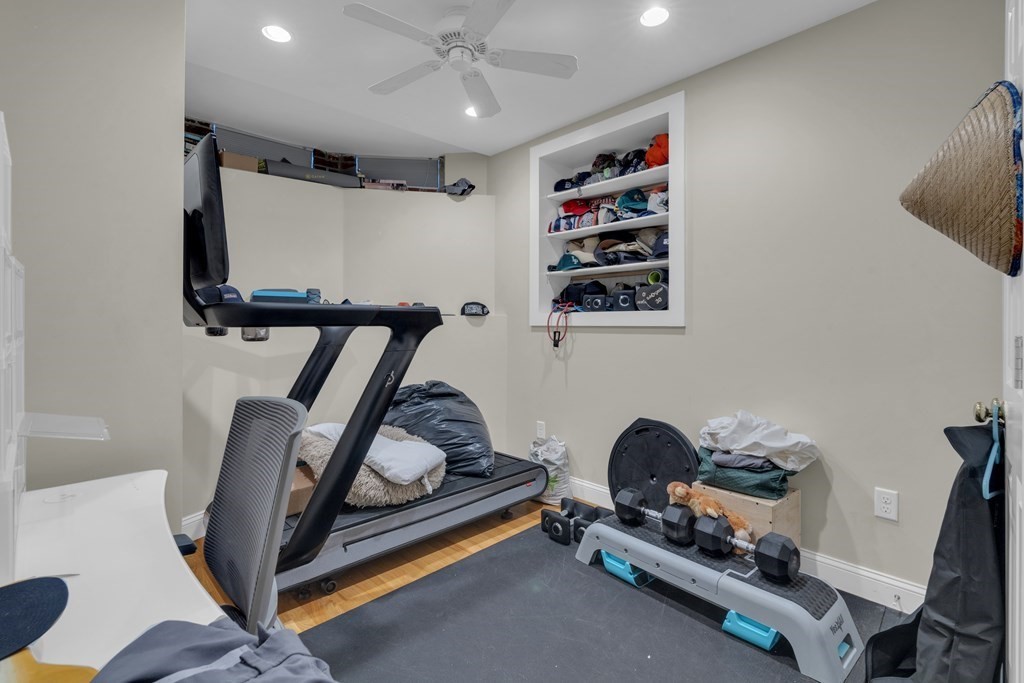 176 H St, South Boston