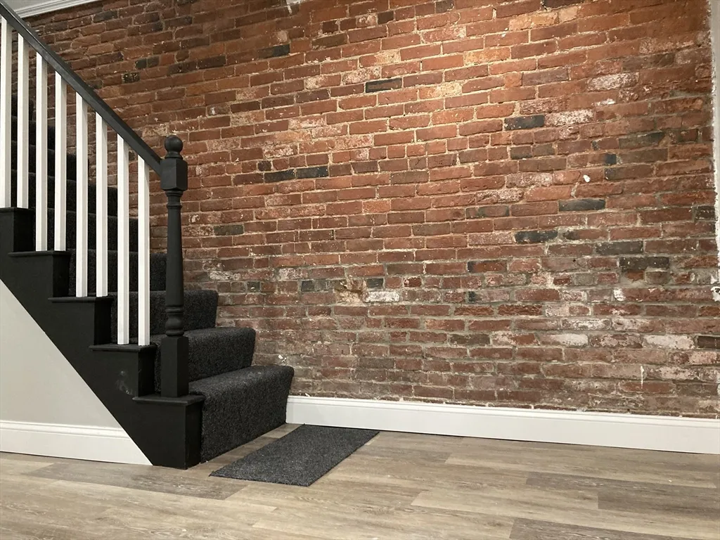 118 F St, South Boston