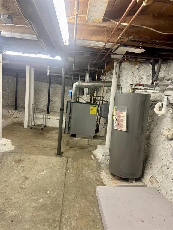 16 Winona Ave, Sconticut Neck