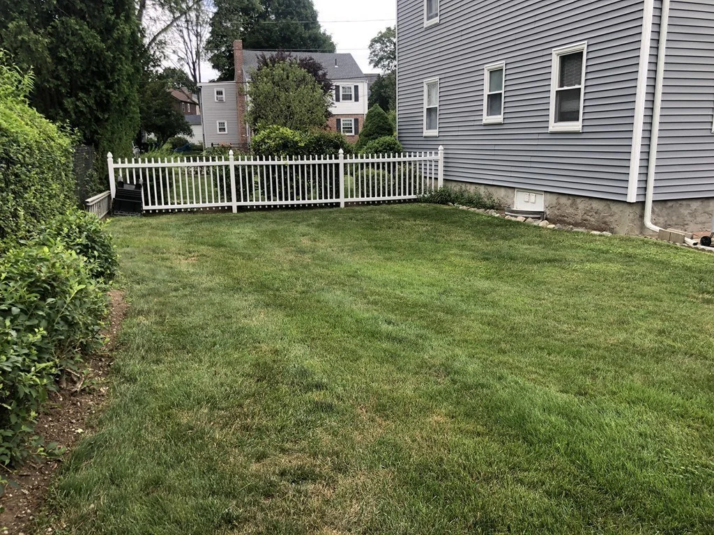 17 Hatfield Rd, West Newton