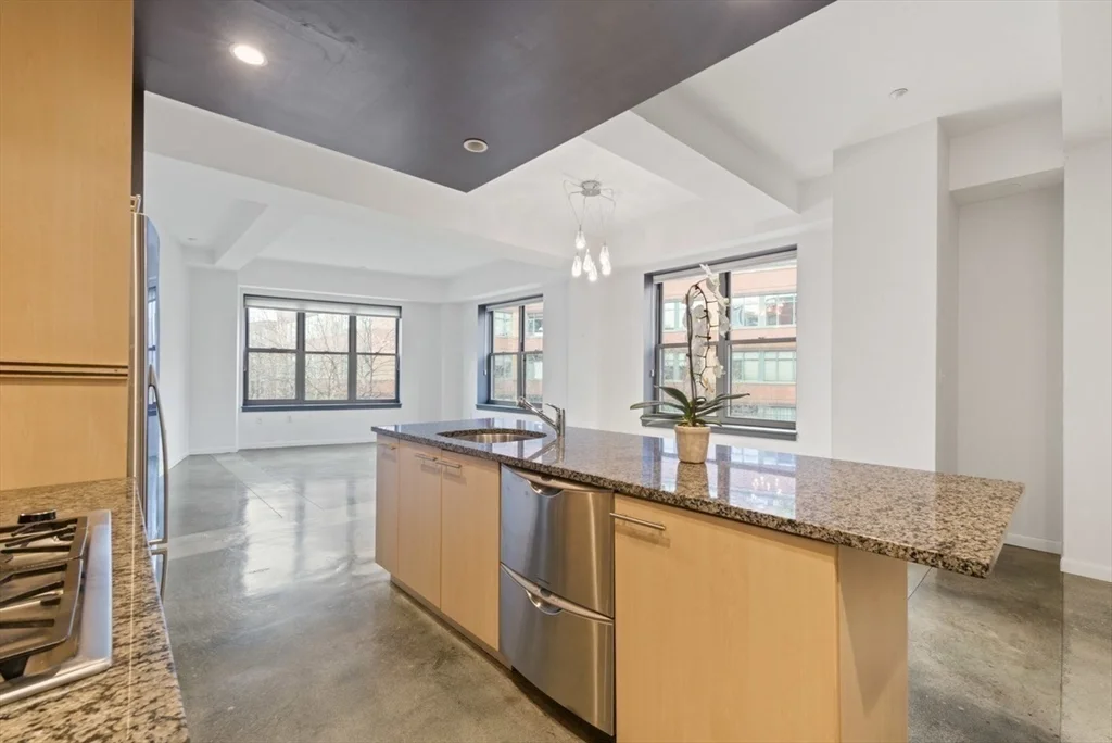 1166 Washington St, South End