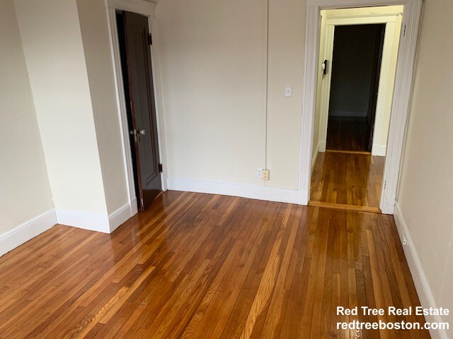 1800 Commonwealth Ave, Brighton