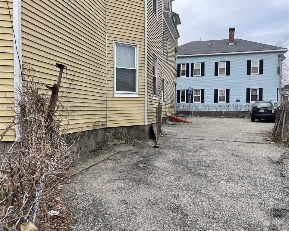 22 Douglas St, Worcester