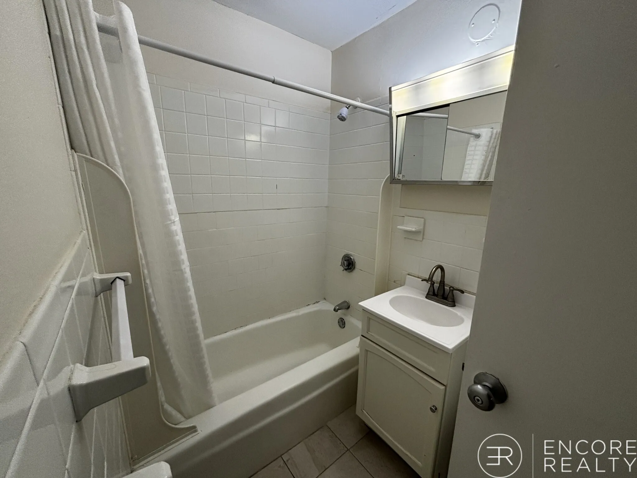 84 Gardner St, Allston