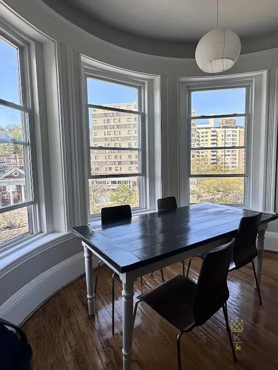 1569 Beacon St, Brookline