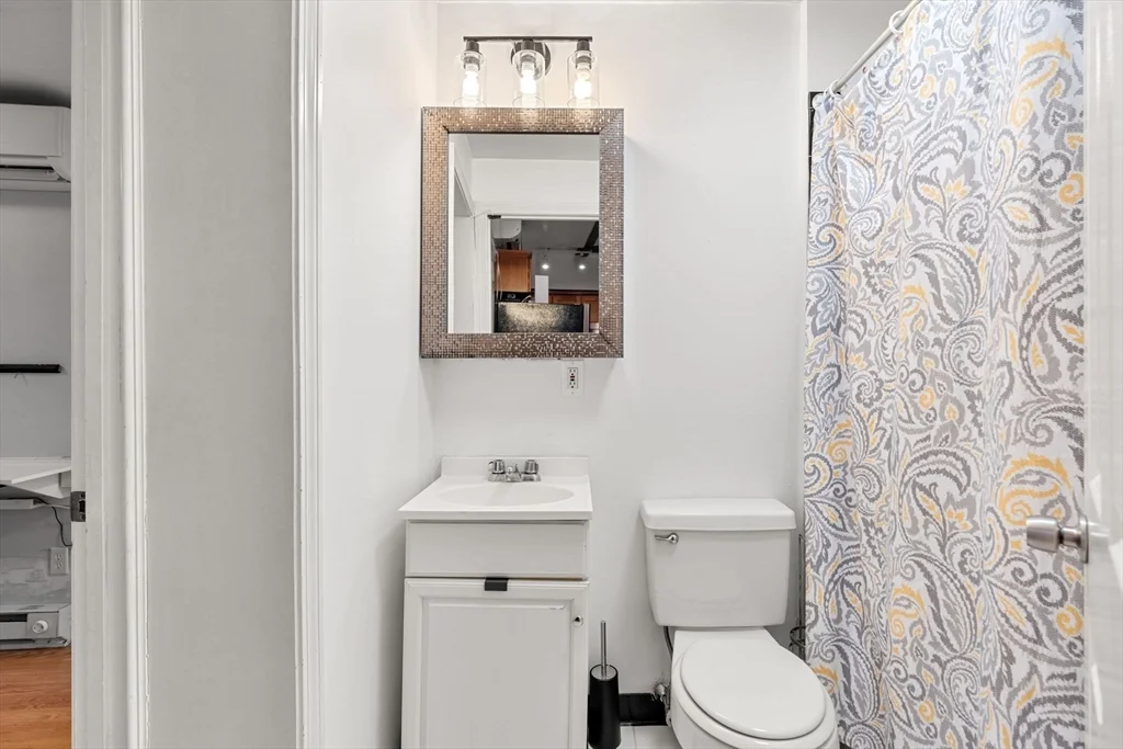 8 Moon St, North End