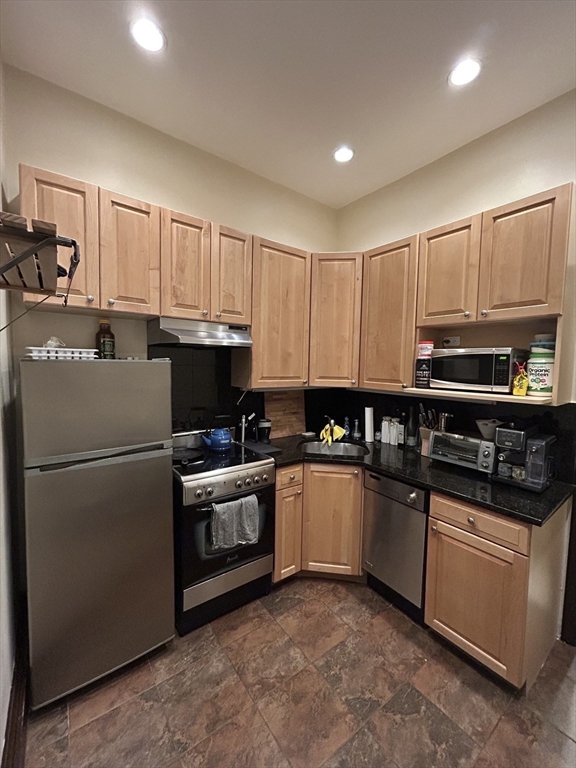 74 Commonwealth, Back Bay