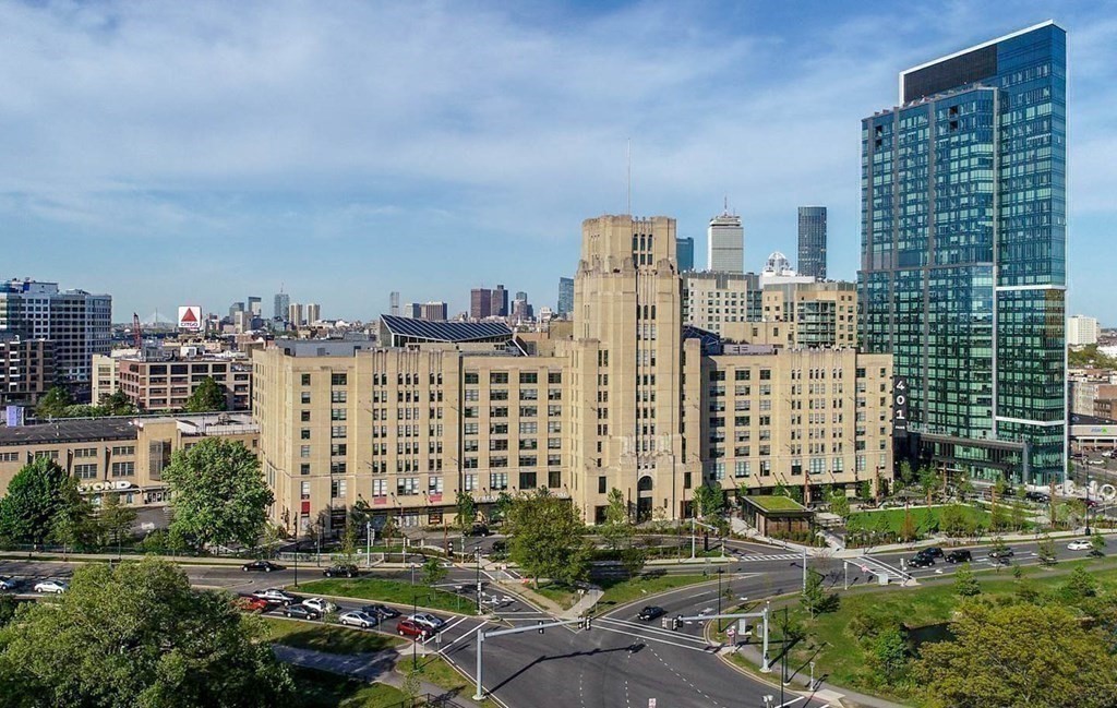 188 Brookline Ave, Fenway