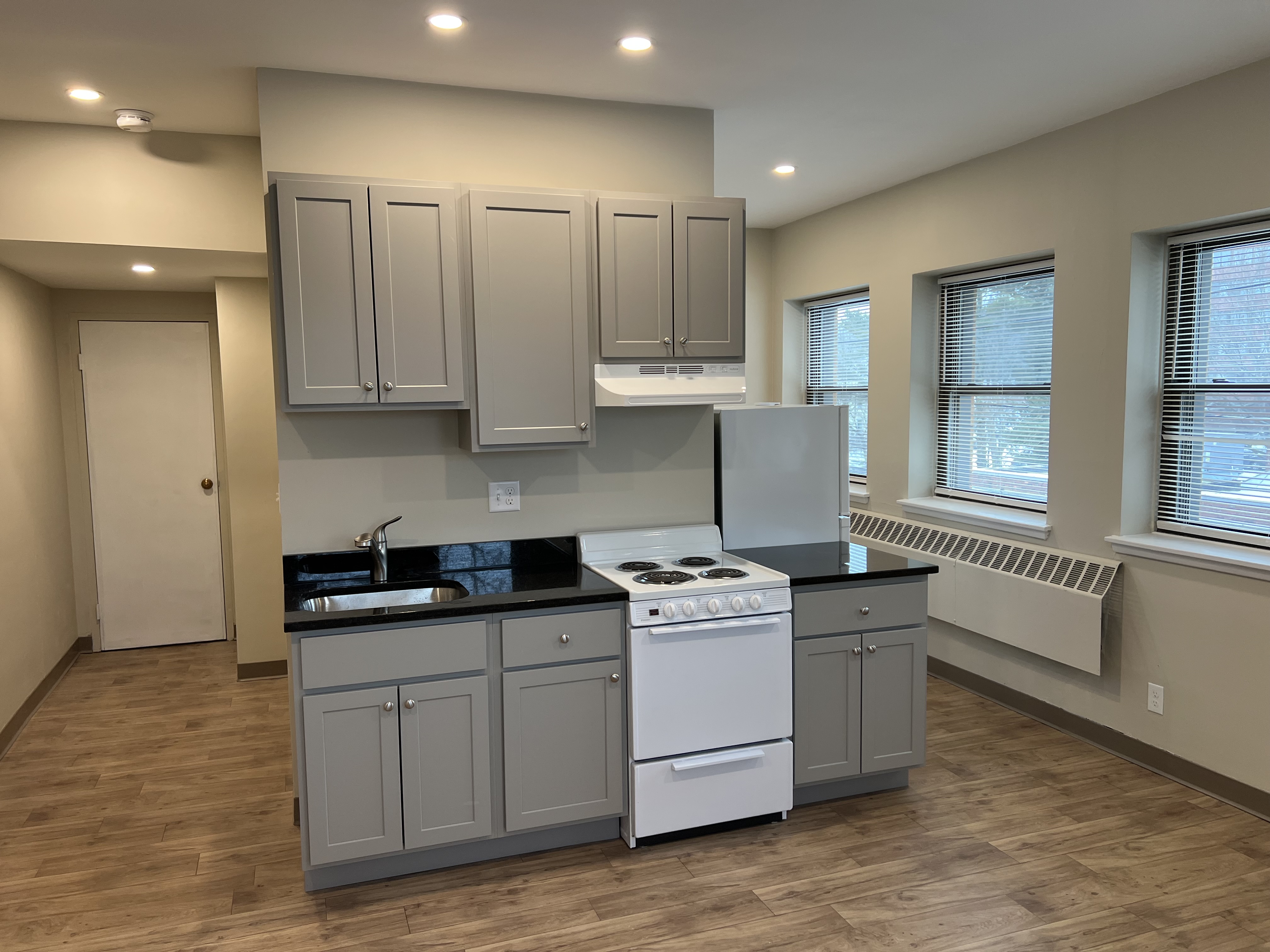 1050 Hancock St, Quincy