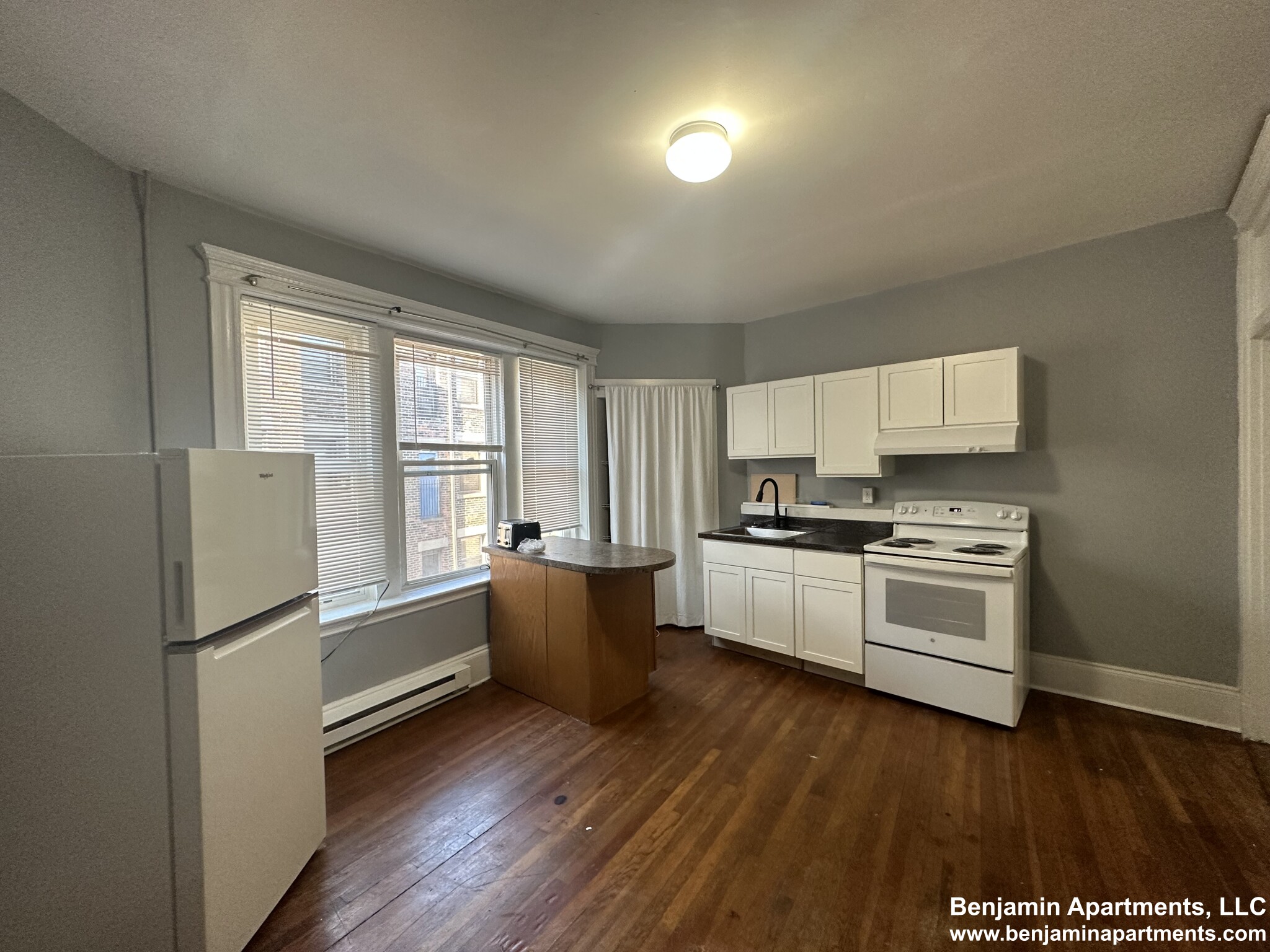 881 Huntington Ave, Mission Hill