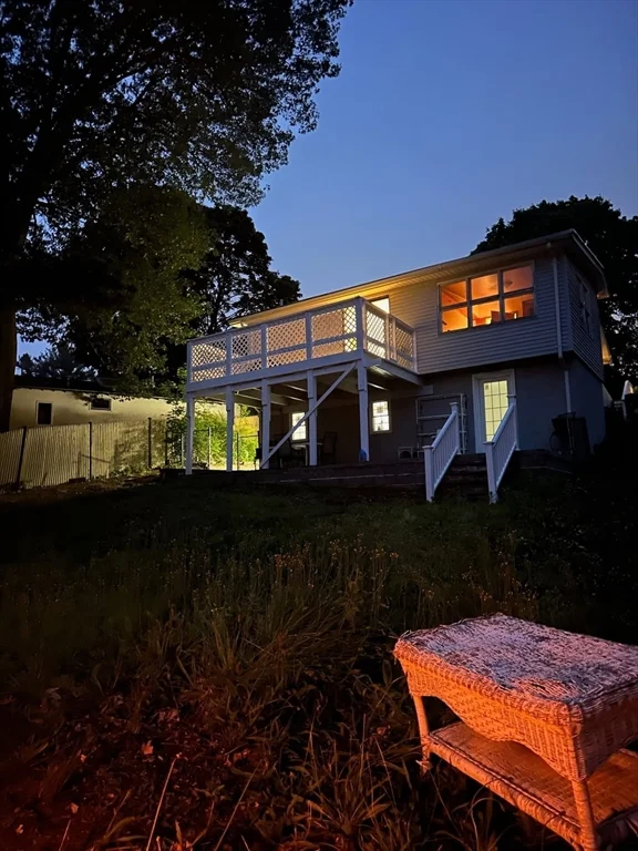 144 Lake Shore Dr, Weymouth
