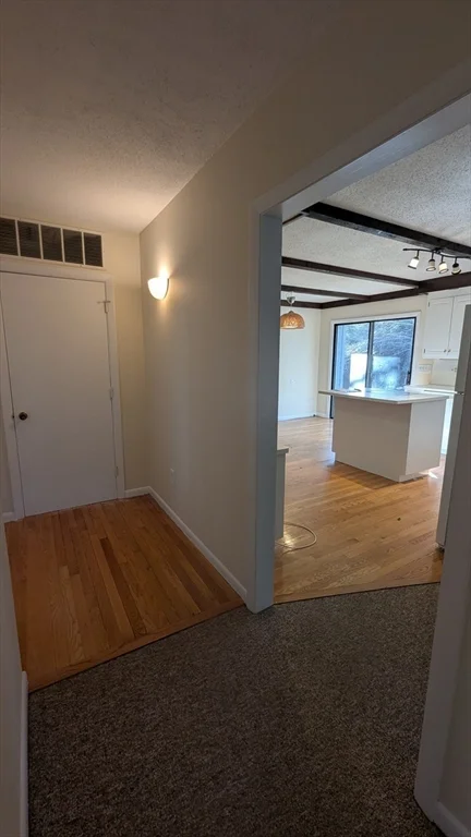 10 Sherwood Ave, Foxboro