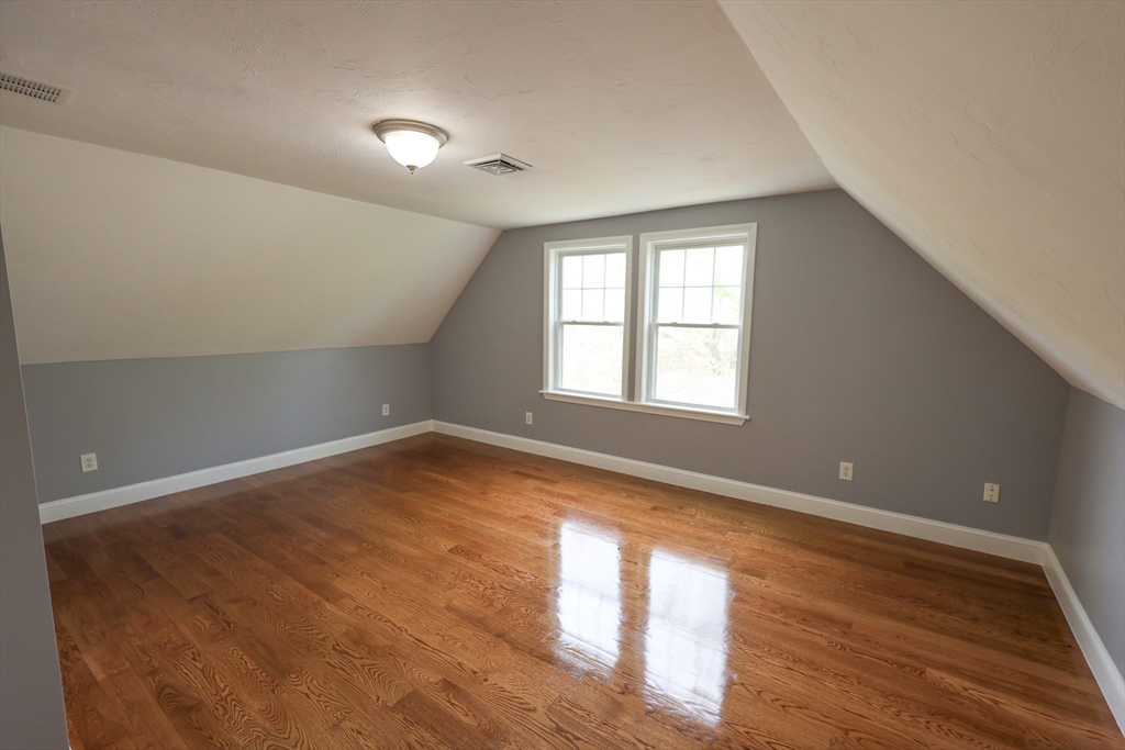 70 Mount Hope St, Roslindale