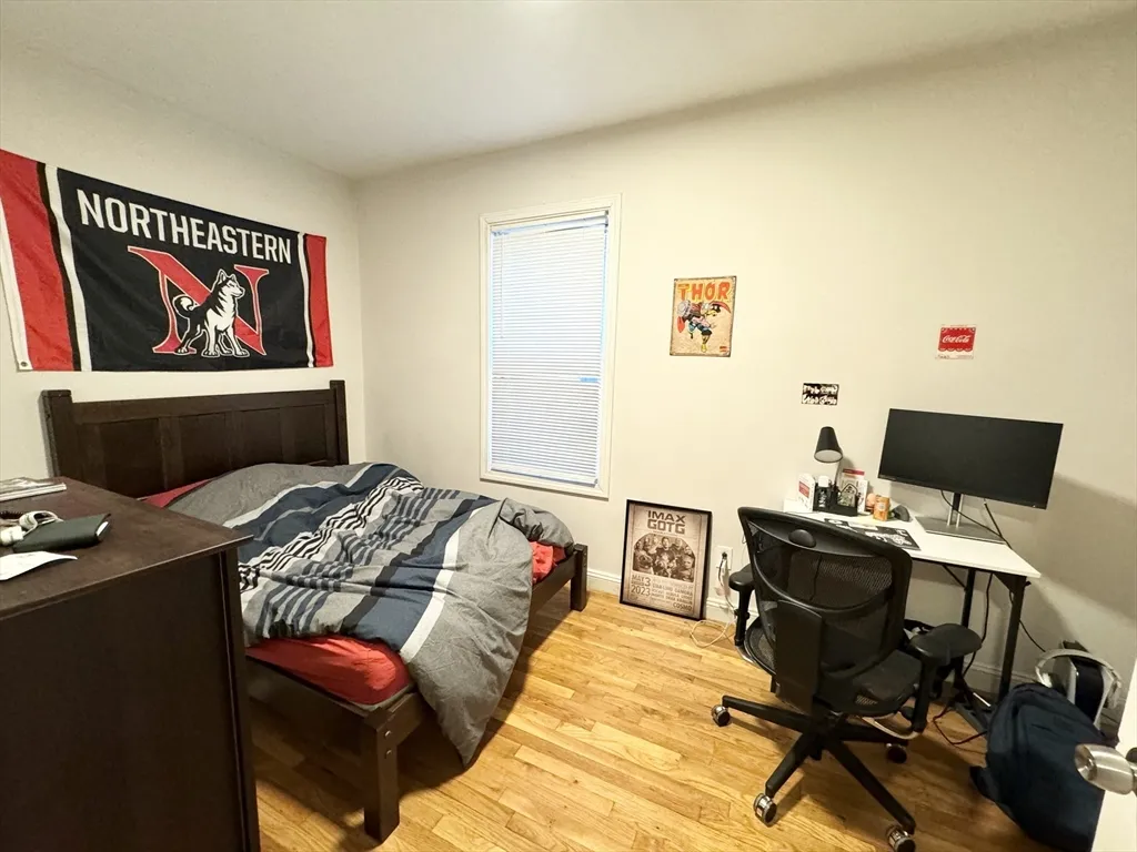 733 Parker St, Mission Hill