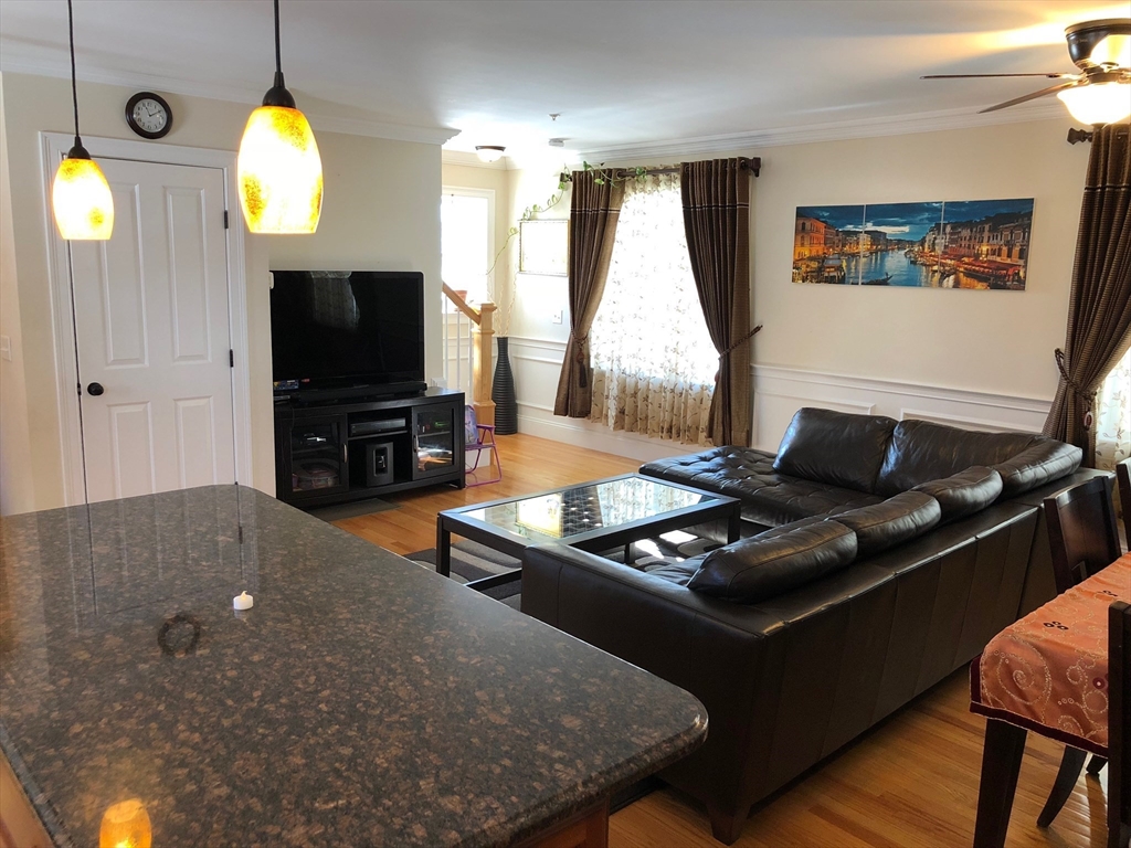 75 Brackett St, Quincy