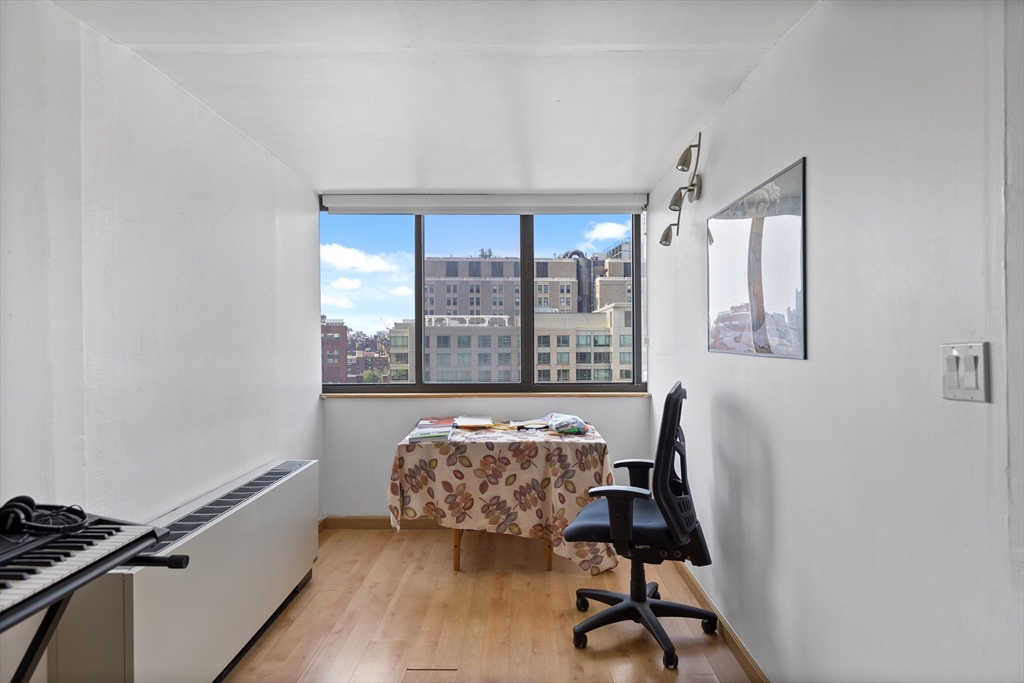 8 Whittier Pl, West End