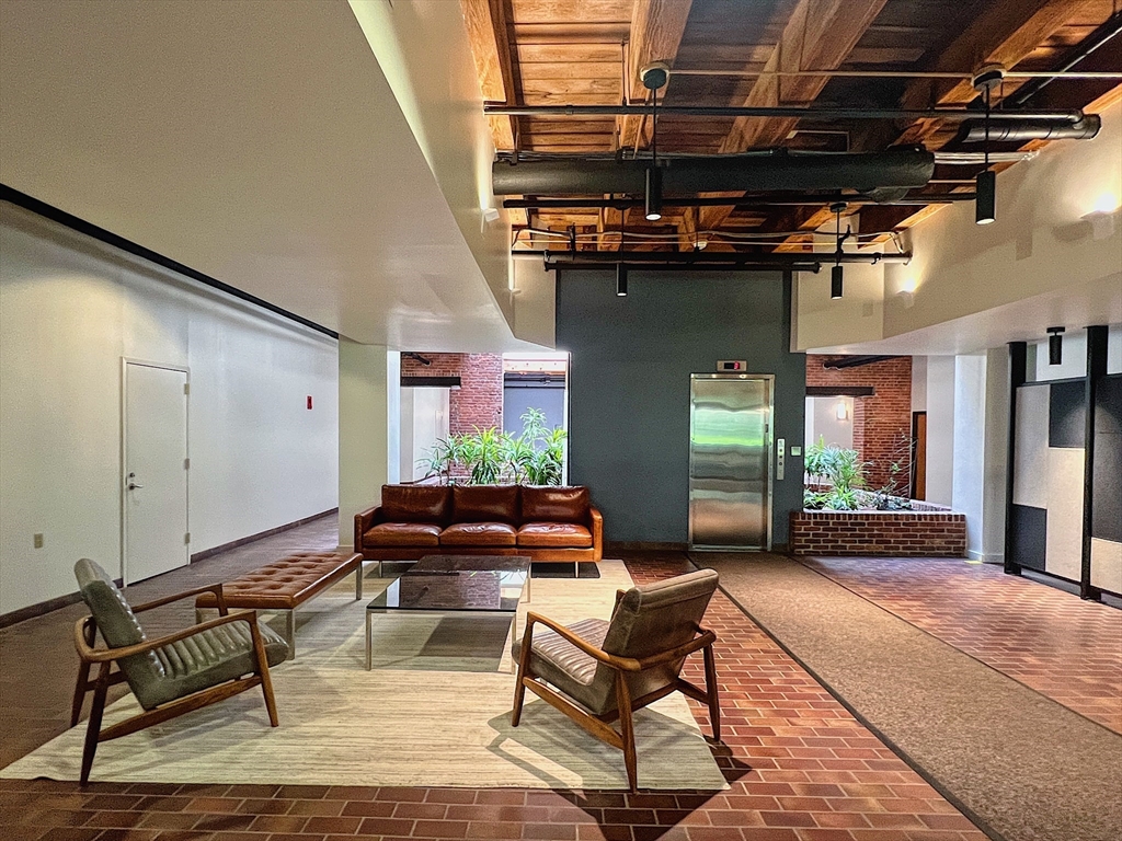 33 Sleeper St, Seaport District