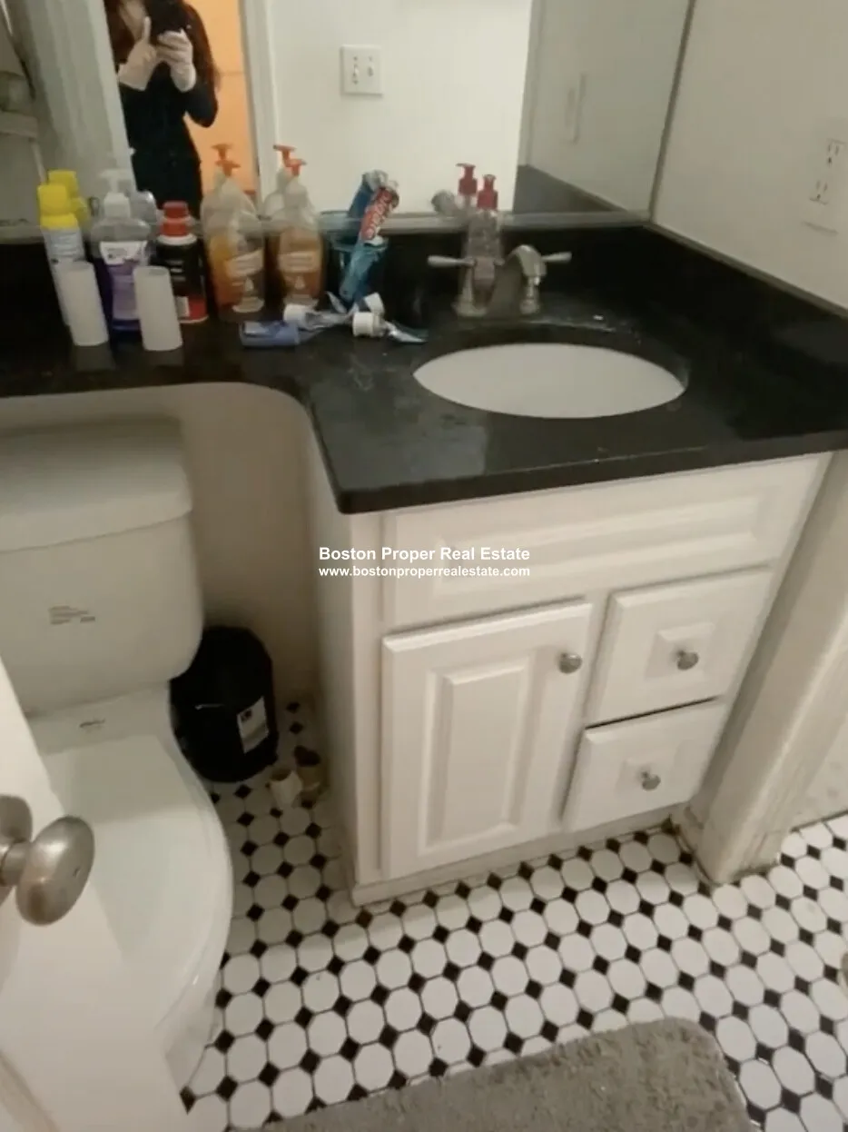 26 Hemenway St, Fenway