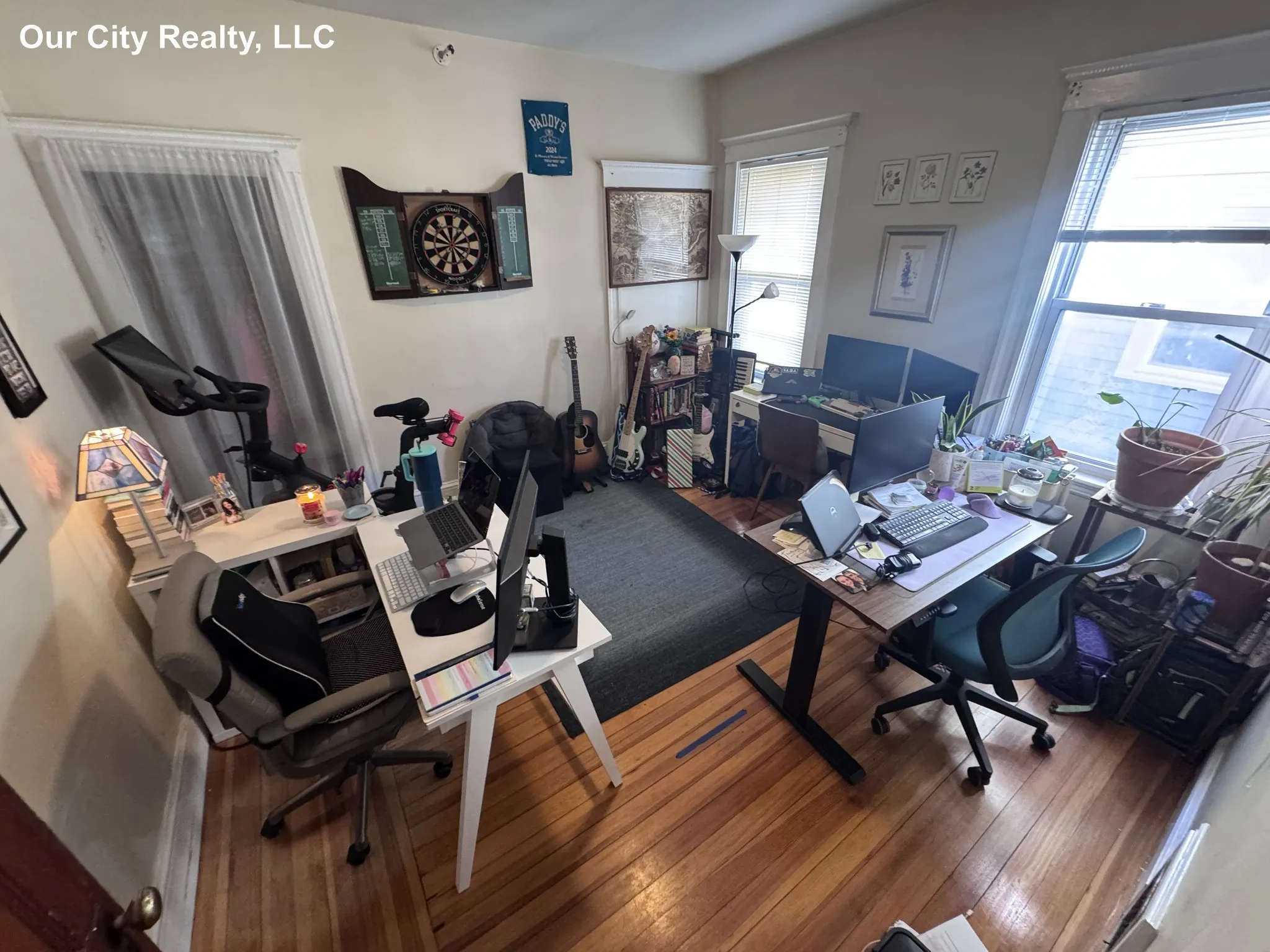 4 Aberdeen Rd, Powder House Square