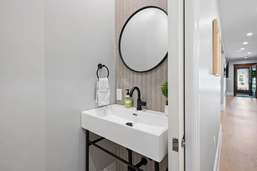 56-58 Carruth St, Dorchester