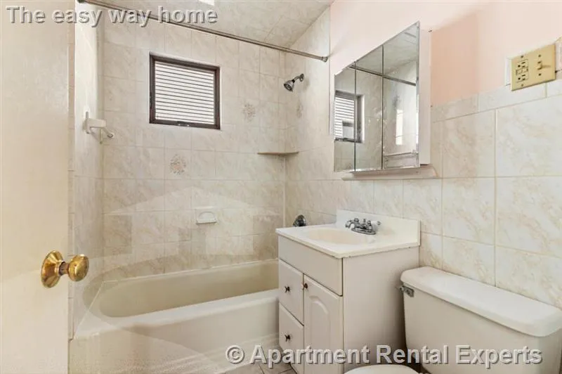 38 George St, Tufts