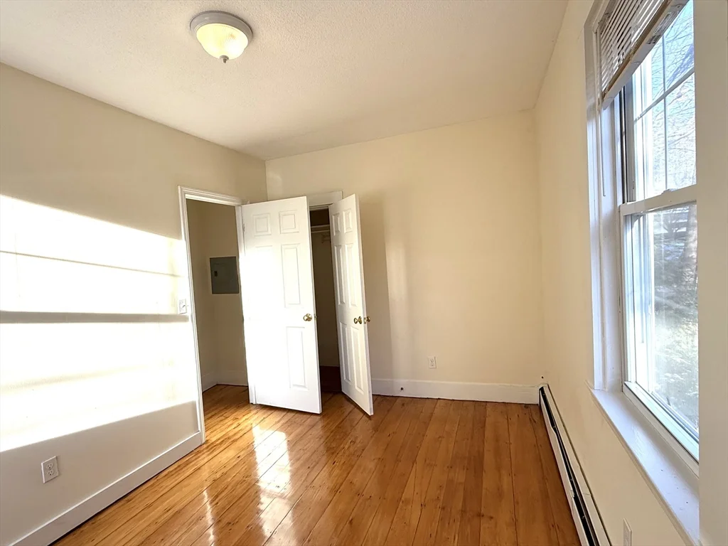 18 Roberts St, Brookline