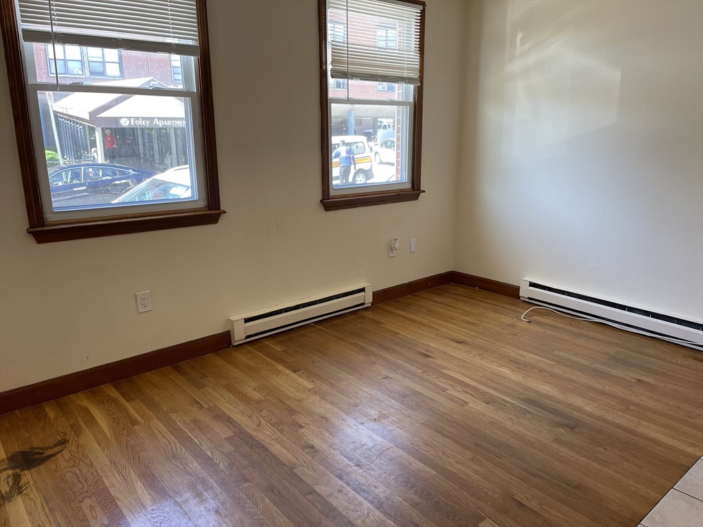 204 H St, South Boston