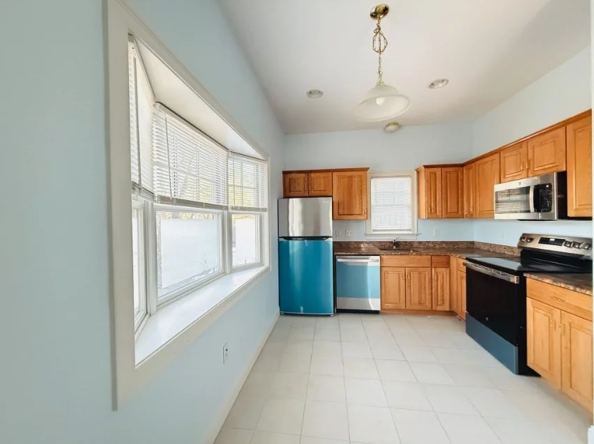 31 Elmwood St, Newton Corner