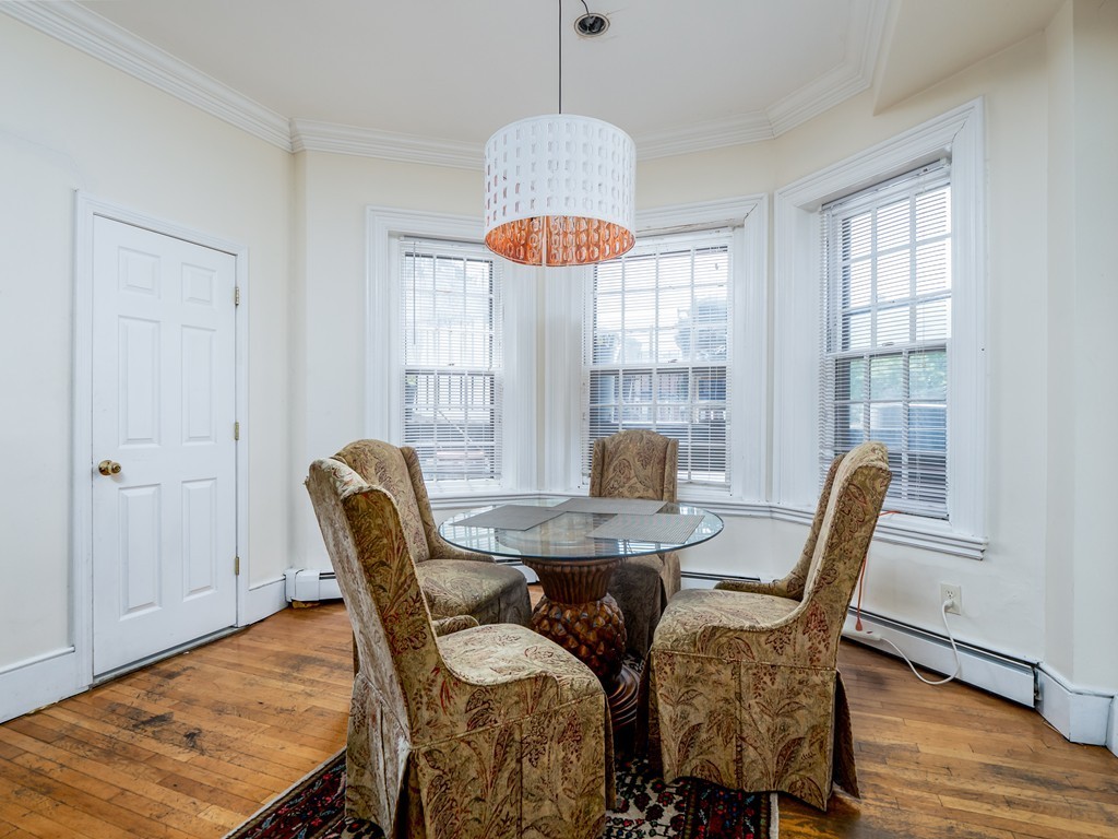 30 Gloucester St, Back Bay