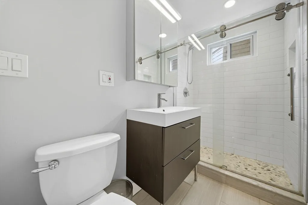 22 Trescott, Dorchester