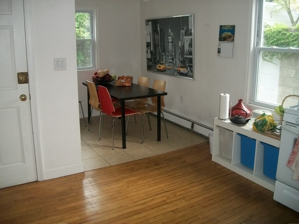 32 Magazine St, Cambridgeport