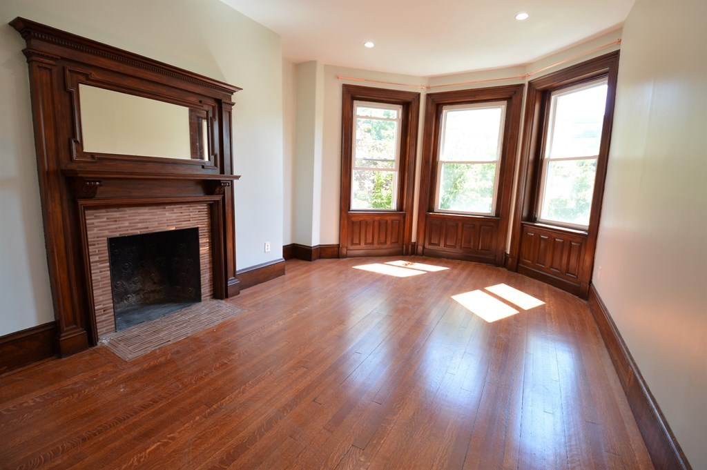 1736 Beacon St, Brookline