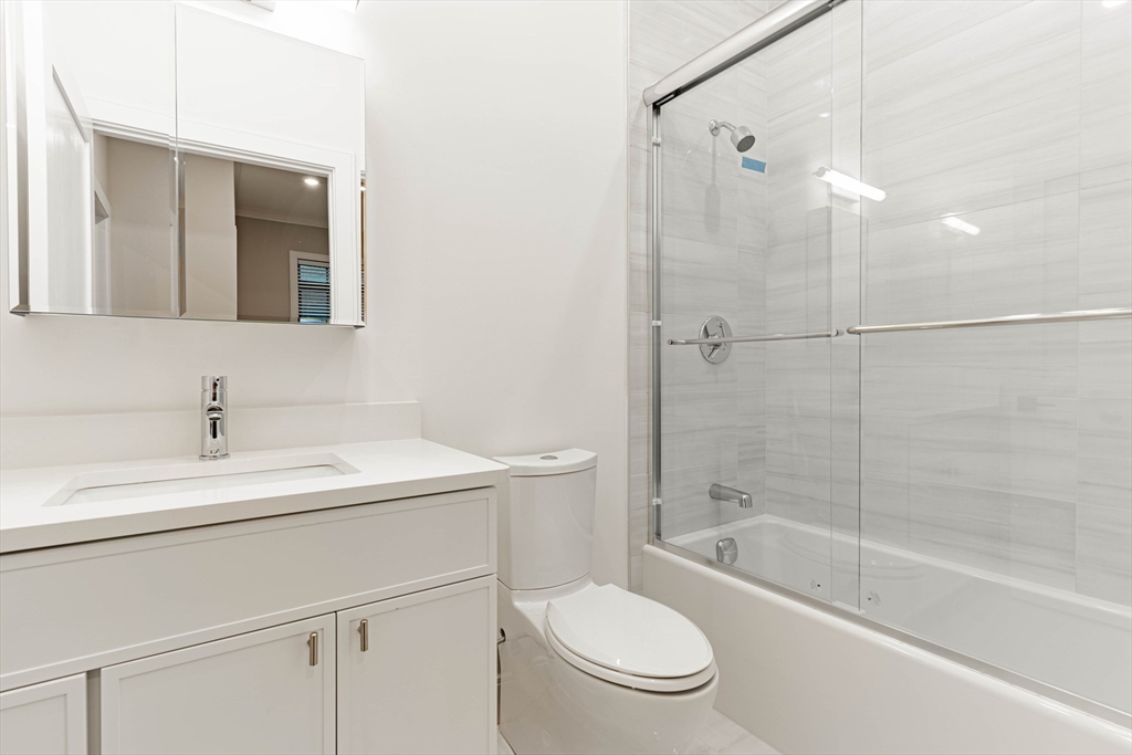 157 Everett St, Allston