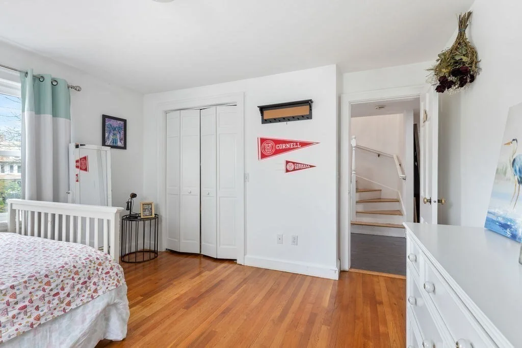 542 Commonwealth Ave, Newton