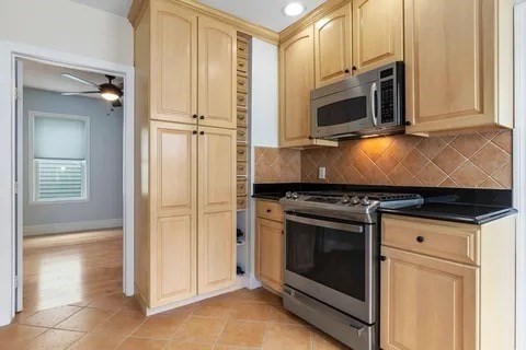 541 Washington, Chelsea