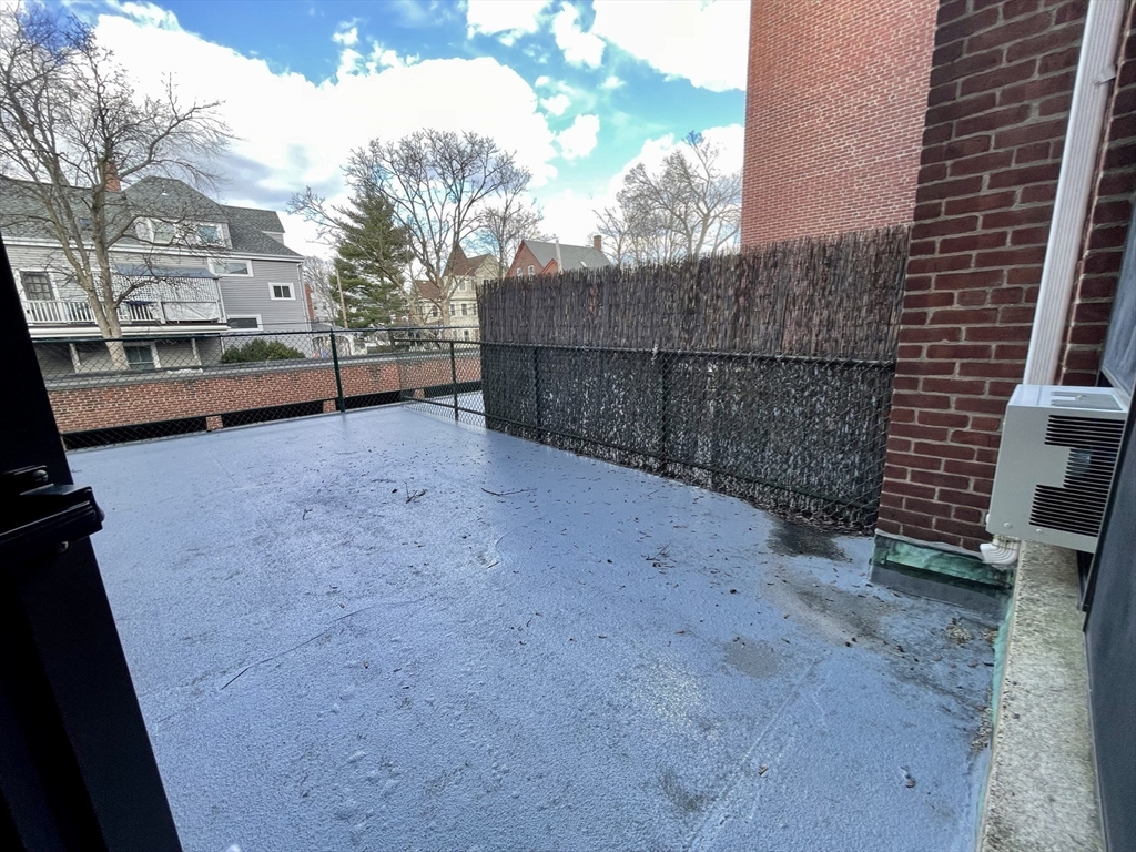 53 Harvard Ave, Harvard Avenue