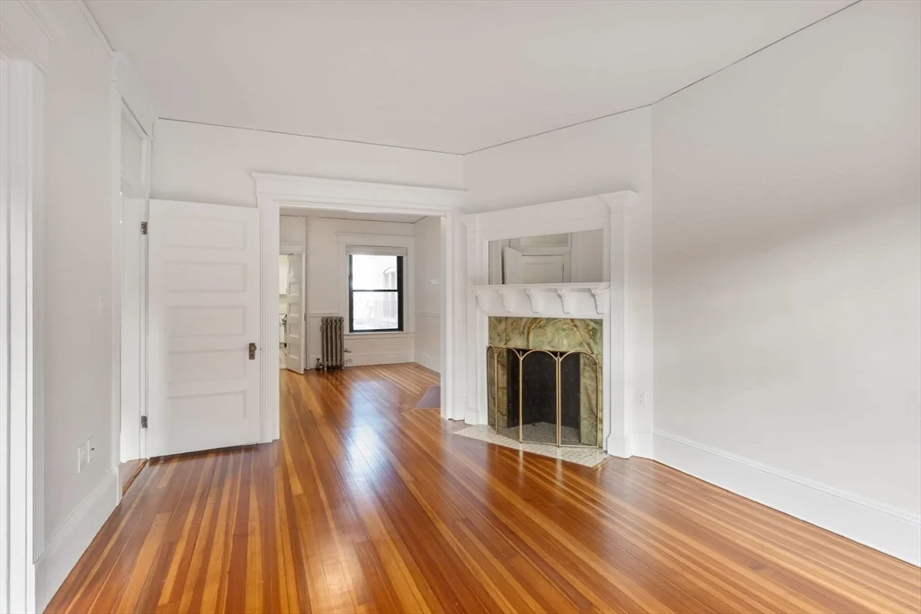 1 Winchester St, Coolidge Corner