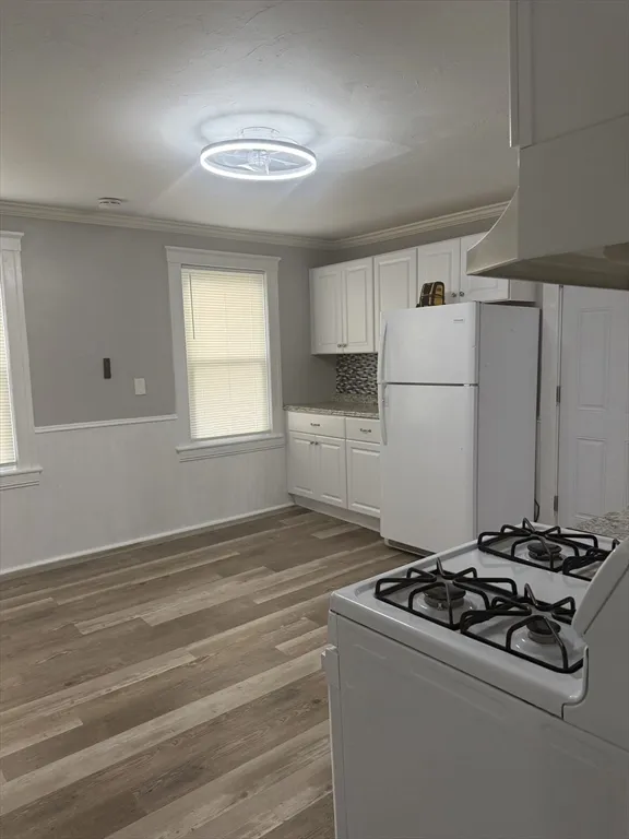 23 Everett Ave, Webster