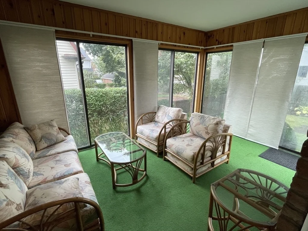 23 Richardson Rd, Belmont