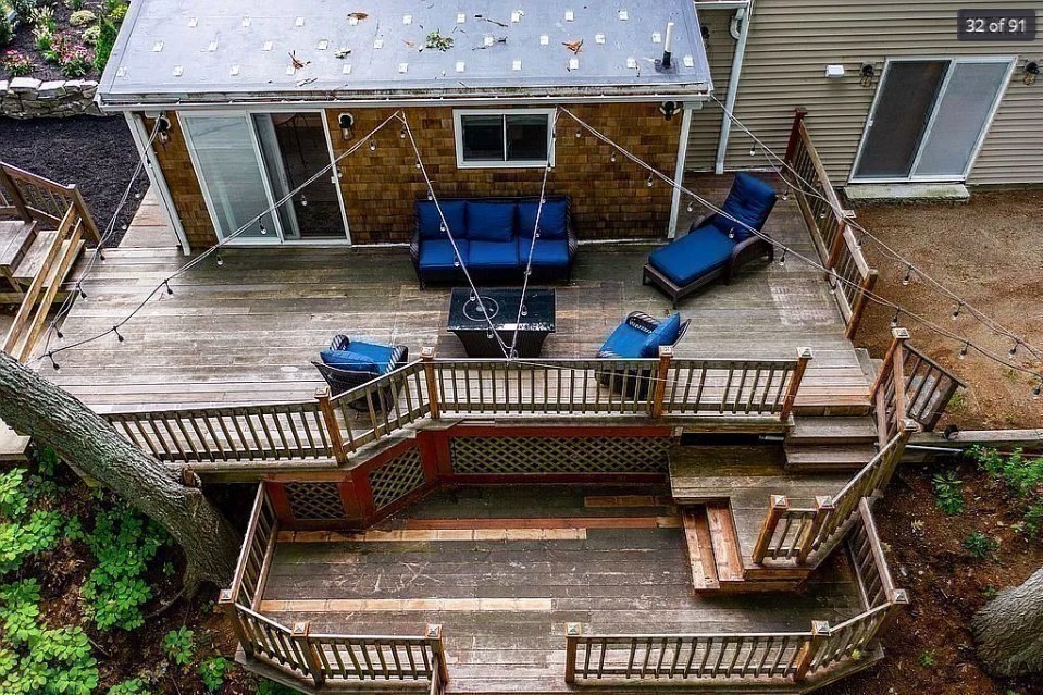 52 Lake Shore Dr S, Westford