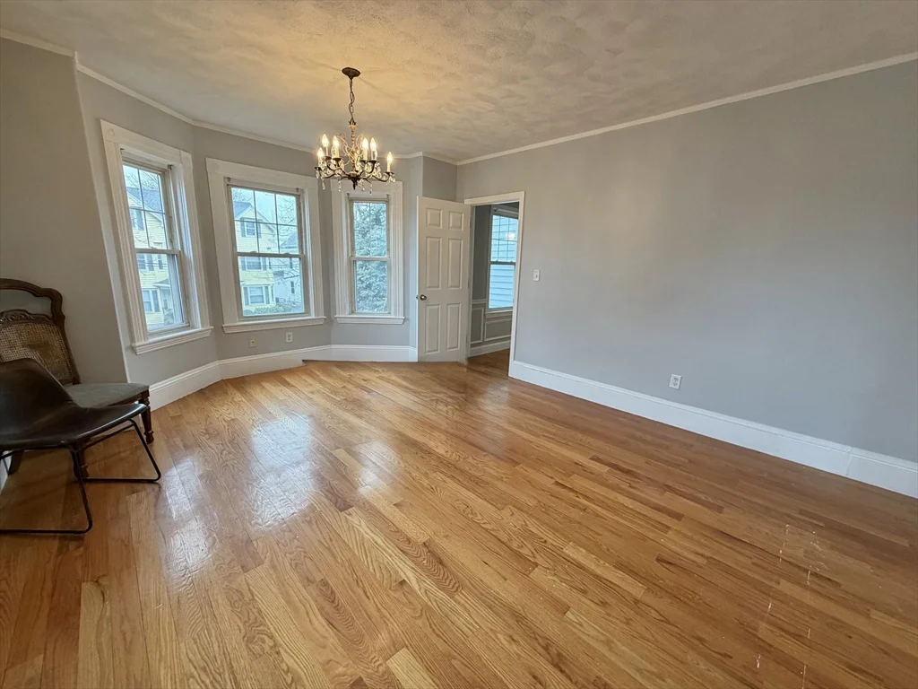 786 Moody St, Waltham