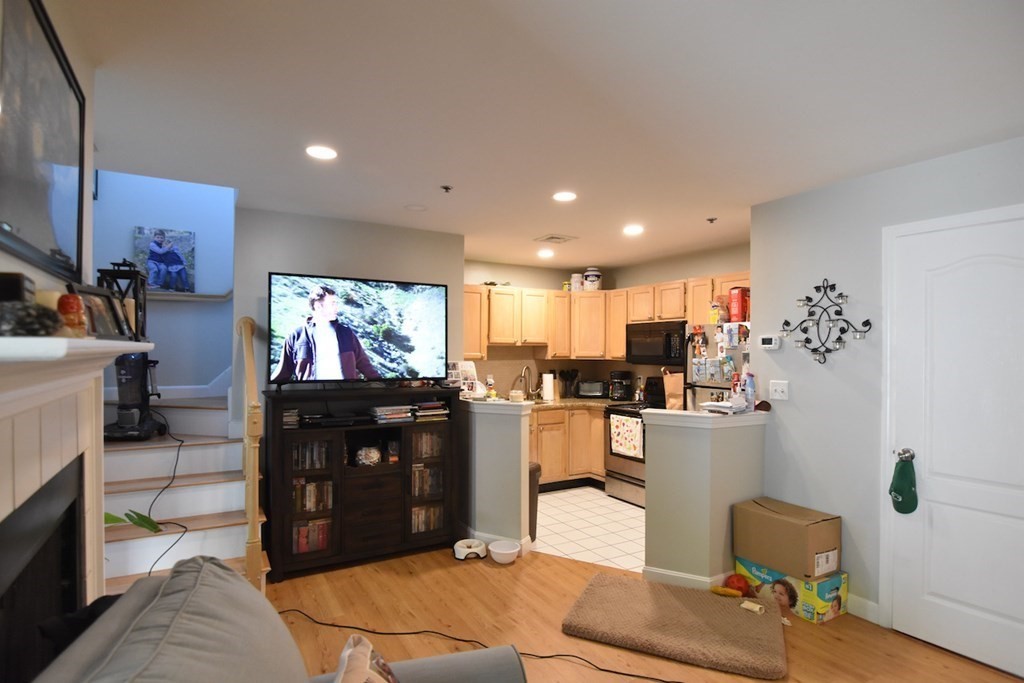 200 Falls Boulevard, Quincy