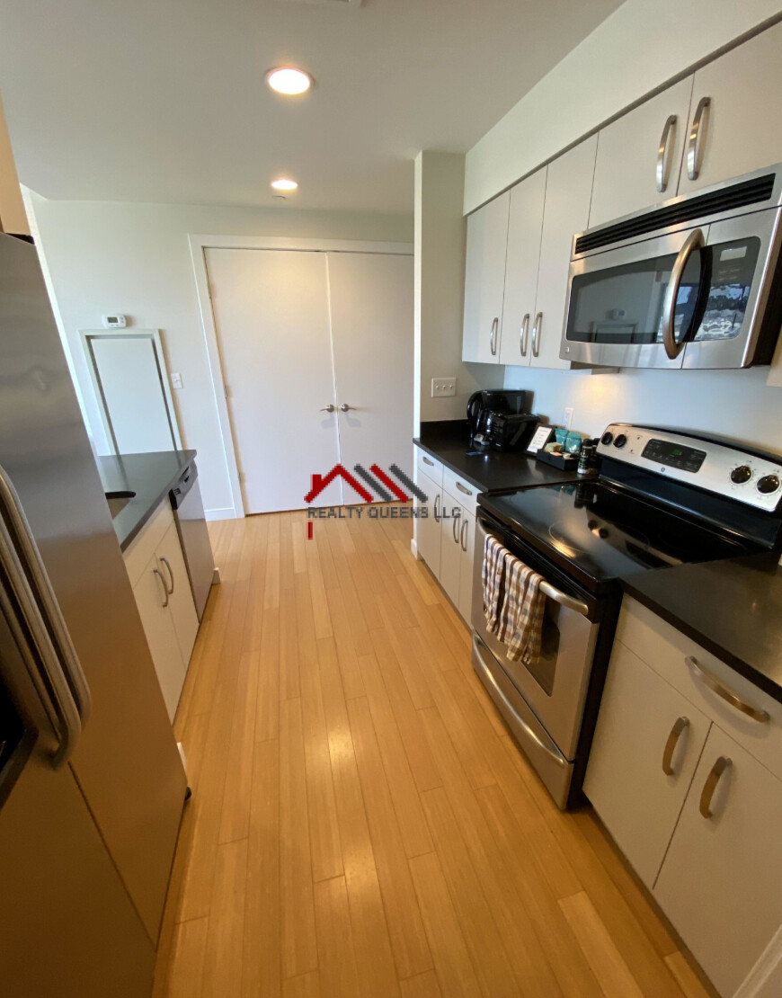 601 Albany St, South End