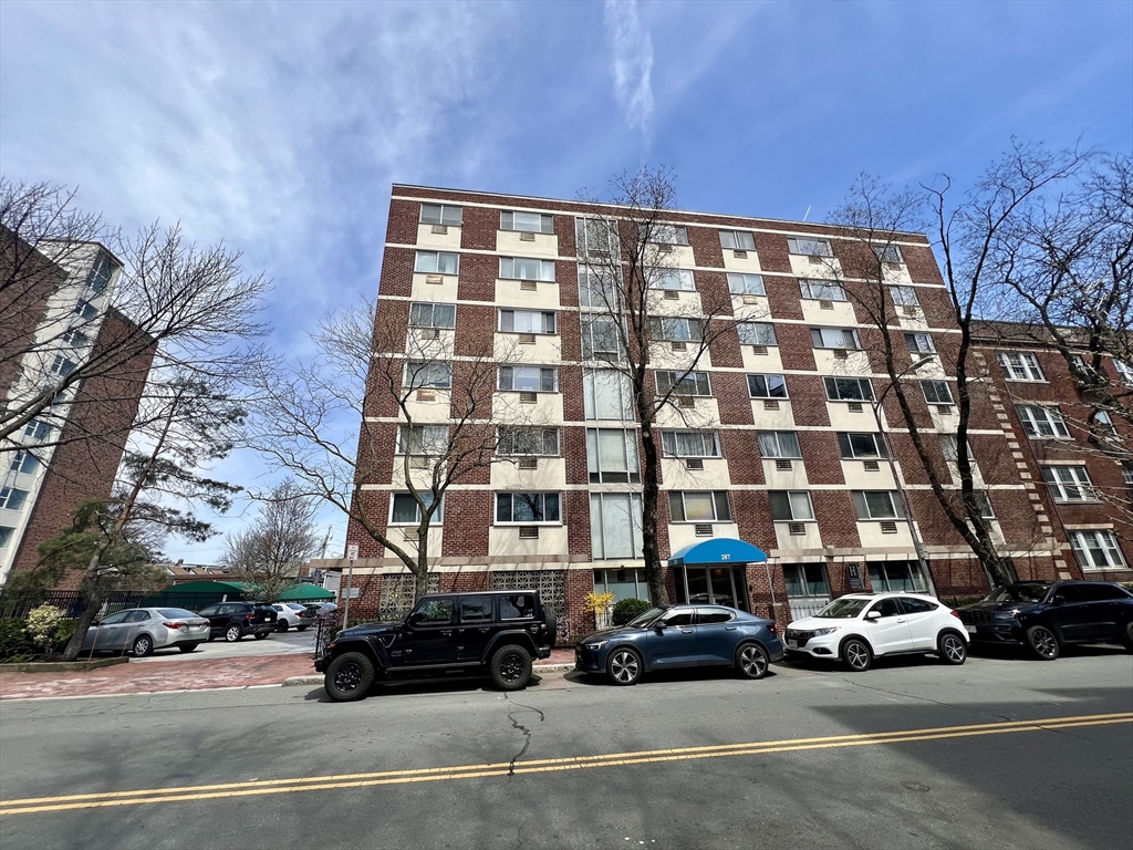 287 Harvard St, Mid Cambridge